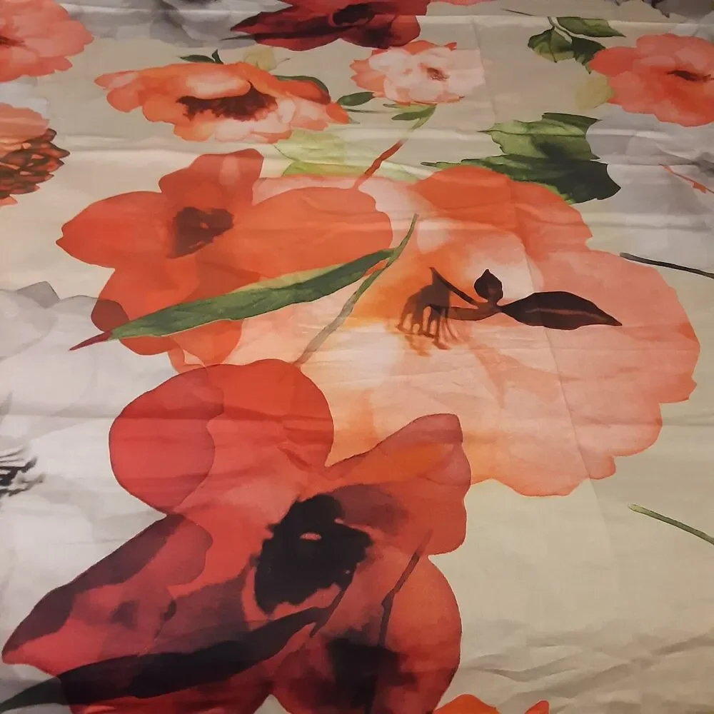 Vivre Duvet & Euro Sham Vibrant Poppies 2pc note